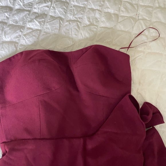 Dress the Poplulation burgundy Kai ruffle open slit maxi dress - Picture 4 of 12